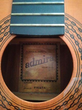Guitarra Admira Fiesta antigua de segunda mano en Sevilla en WALLAPOP