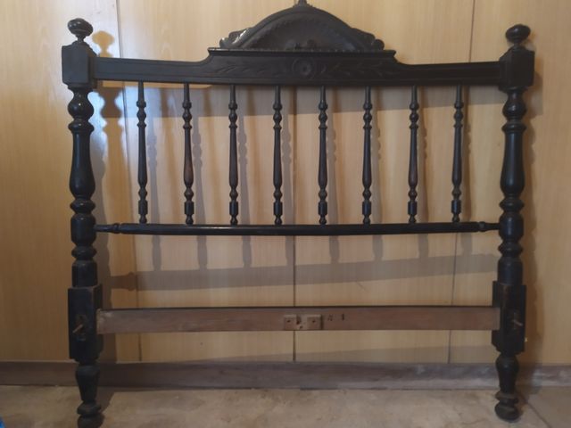 Capçaleras de llit antic / Cabezeras antiguas