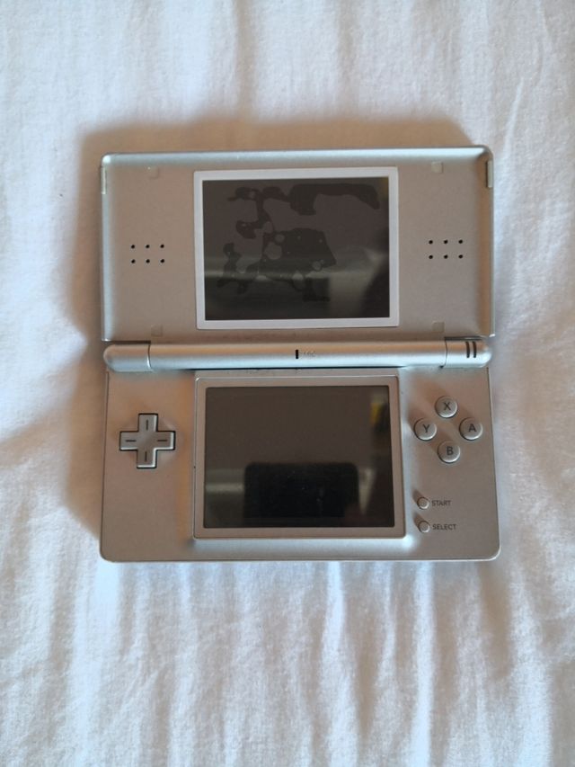 NINTENDO DS LITE