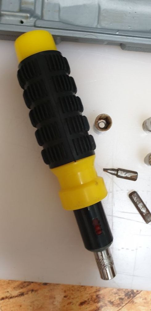 Destornillador multipuntas