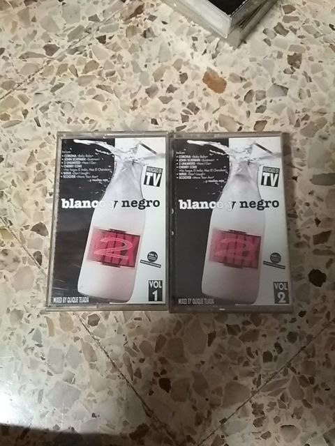 Blanco y Negro Mix 2