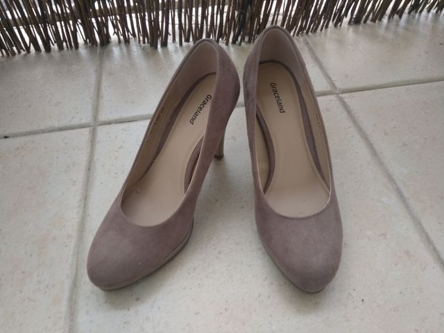 zapatos de tacón con pequeña plataforma