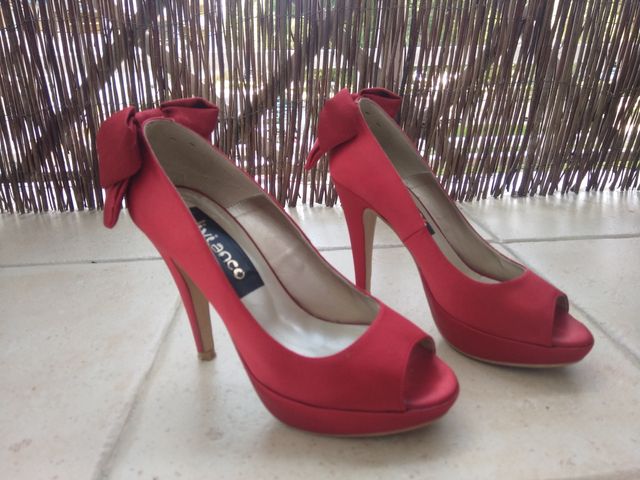 zapatos de fiesta, utilizados únicamente para una