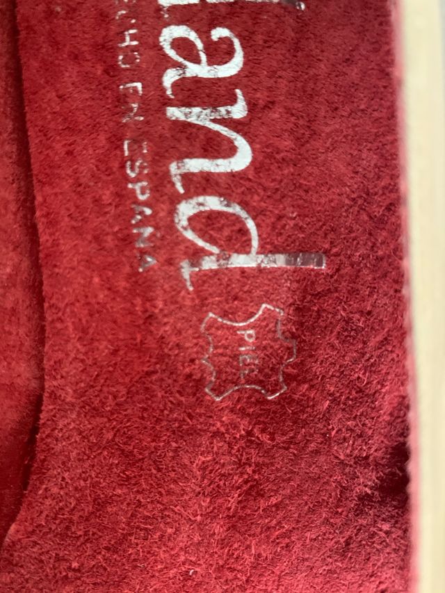 Zapato de piel NUEVOS. Talla 37