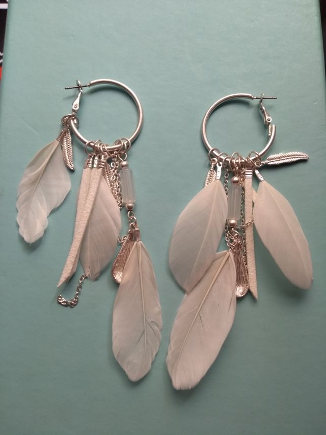 pulseras, anillos , collares, bisutería y plata