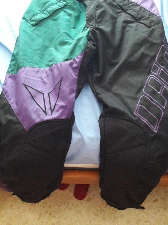 vendo pantalon de cordura daineses talla 48
