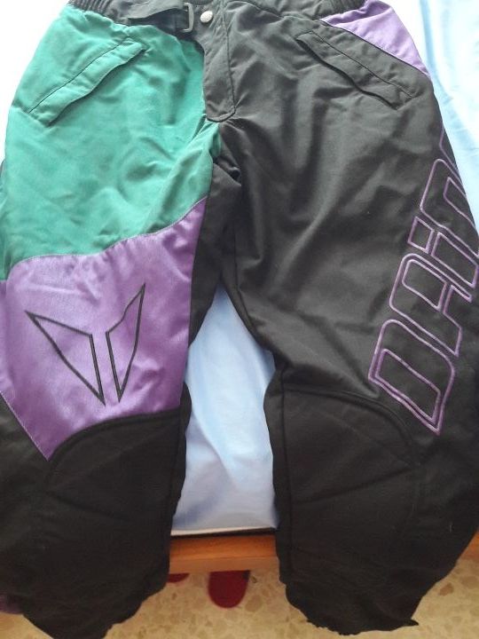 vendo pantalon de cordura daineses talla 48