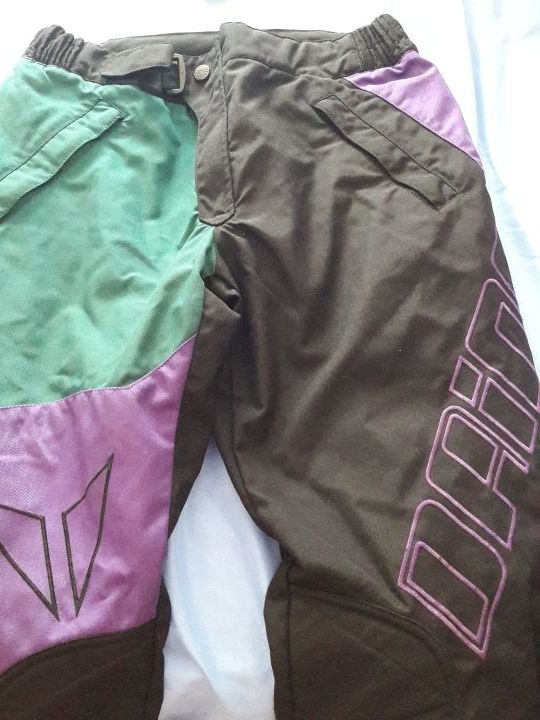 vendo pantalon de cordura daineses talla 48