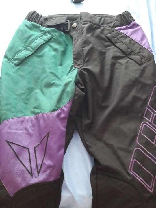 vendo pantalon de cordura daineses talla 48