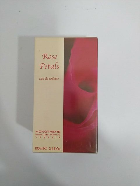 Rose petals