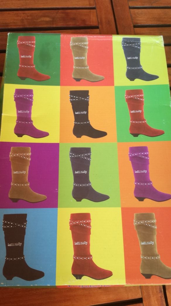 botas de charol marca LELLI KELLY número 37