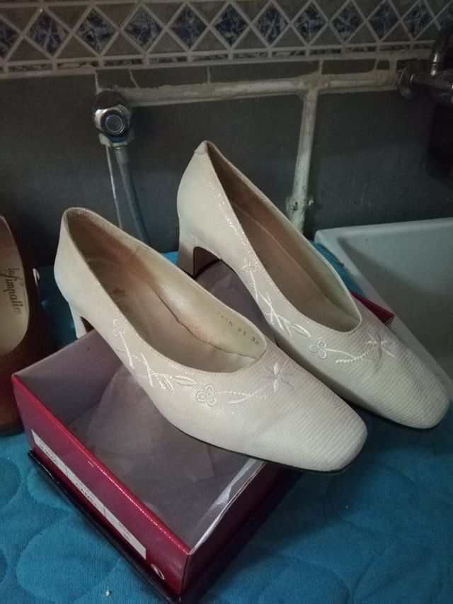 zapatos señora de piel