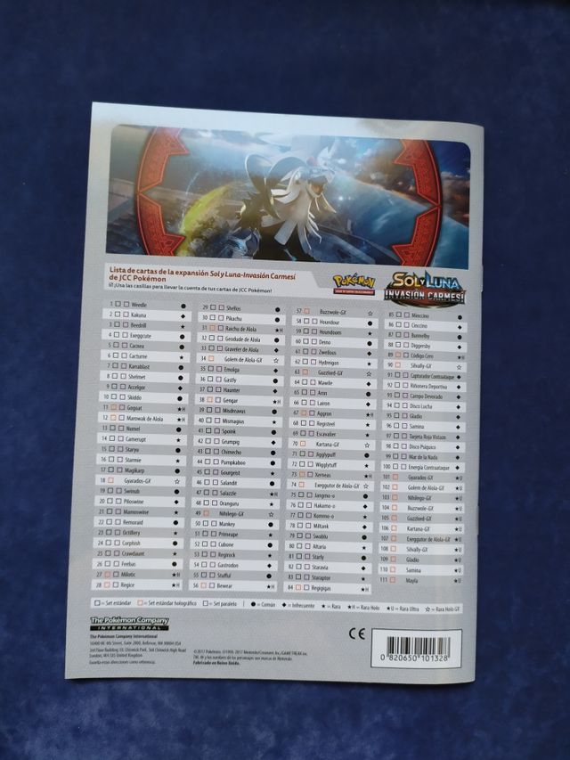 minialbum Pokemon Sol y Luna. Invasión carmesí