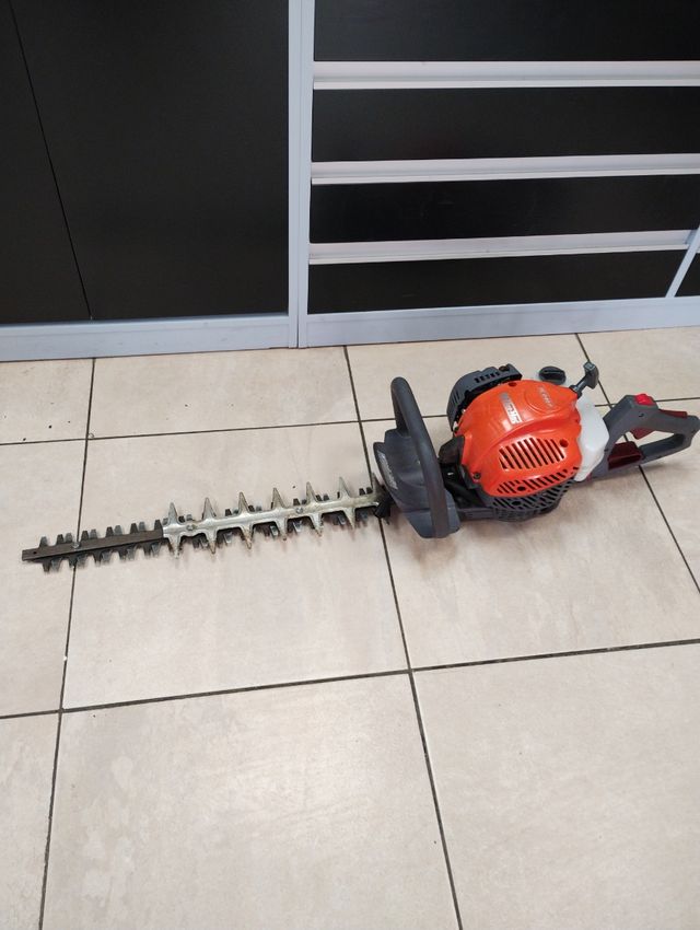 Alquiler cortasetos profesional Óleo-mac 60cm