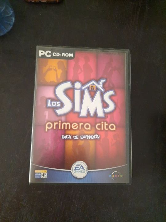 Juego PC Los Sims primera cita