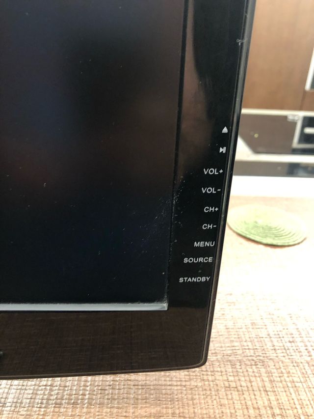 TV Y MONITOR OKI CON DVD INTEGRADO 22''