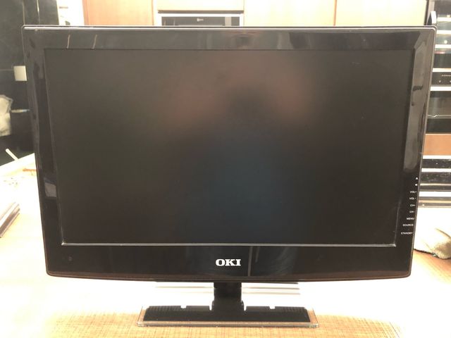 TV Y MONITOR OKI CON DVD INTEGRADO 22''