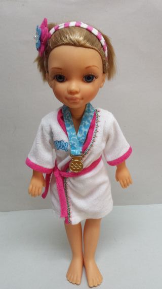 nancy nadadora precio