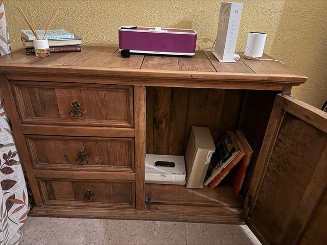 Aparador estilo mejicano .