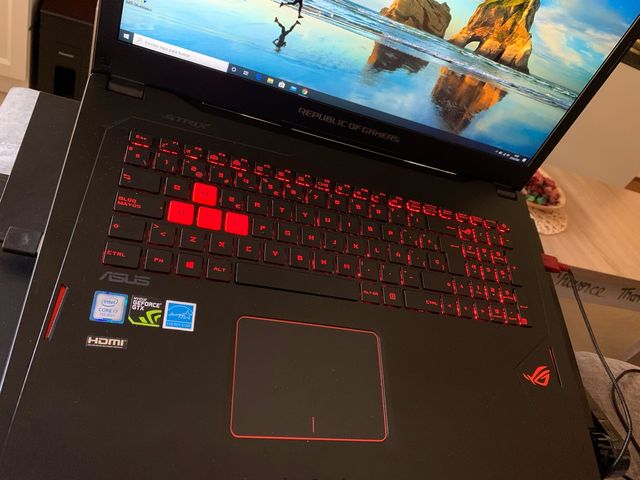 Portatile ASUS GL702vsk