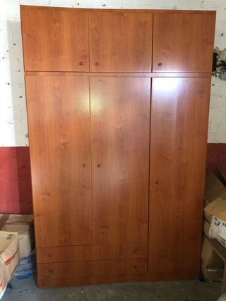 Armario ropero de segunda mano en Sevilla en WALLAPOP