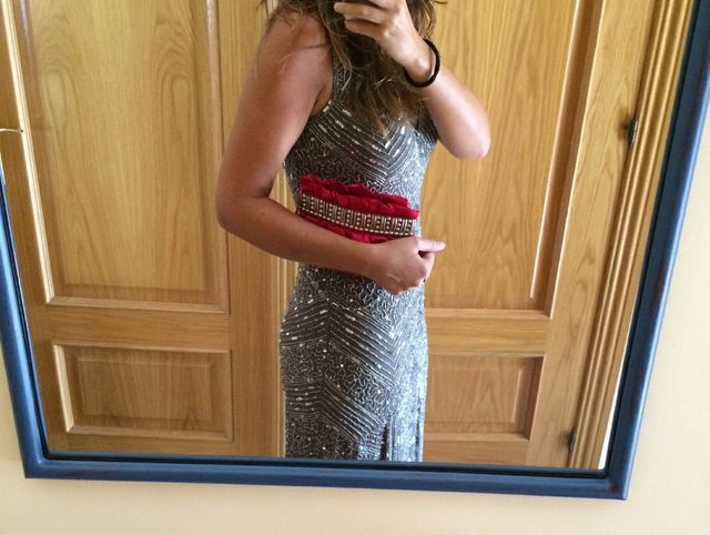 Vestido champán y pedrería Adolfo Domínguez