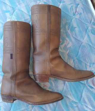 Botas Camperas Talla 43\\/44 de segunda mano por 50 EUR en Algete en WALLAPOP
