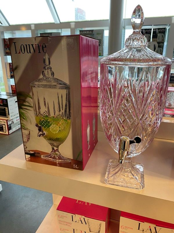 Jarra dispensadora de agua