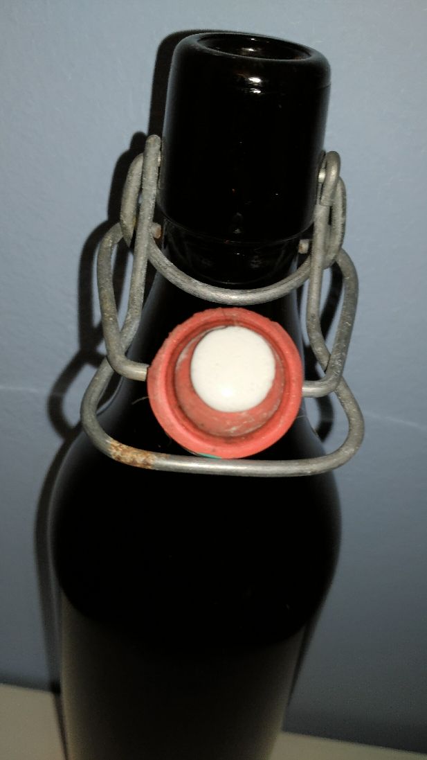 Botella de cerveza sin marca