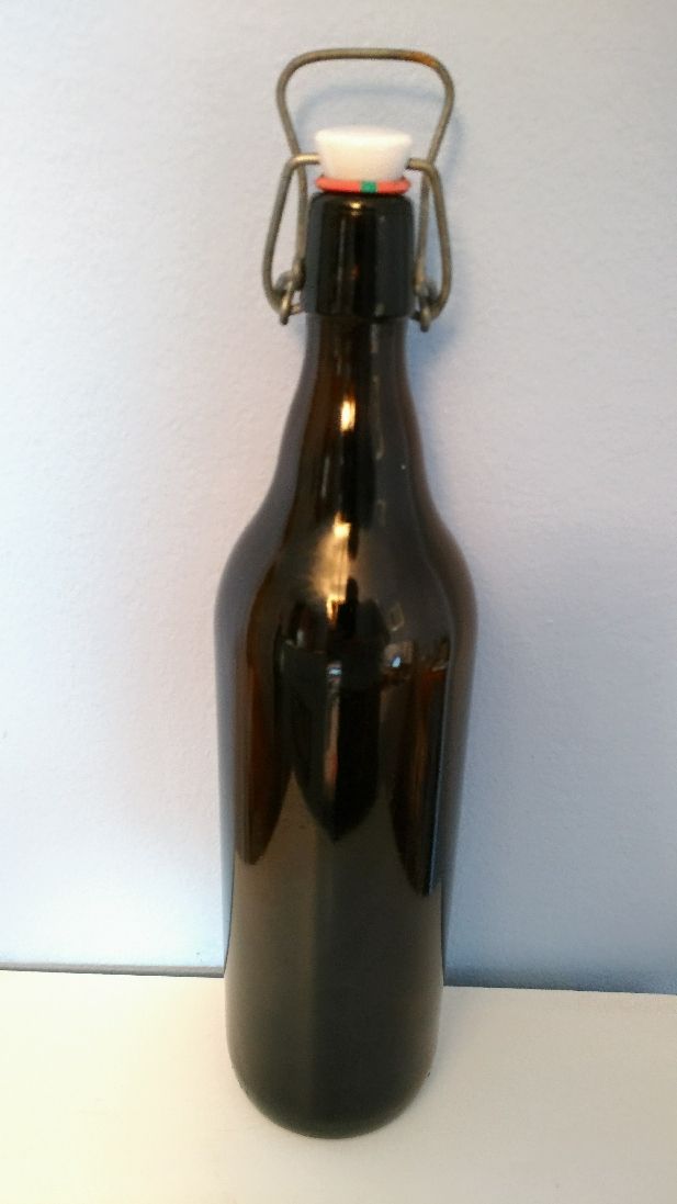 Botella de cerveza sin marca