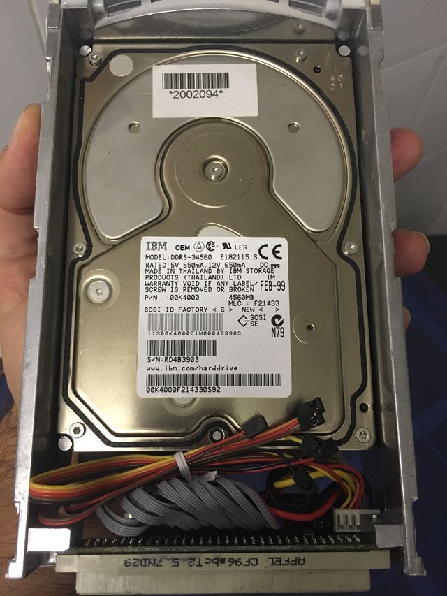 Discos duros SCSI de 68 y 80 pines