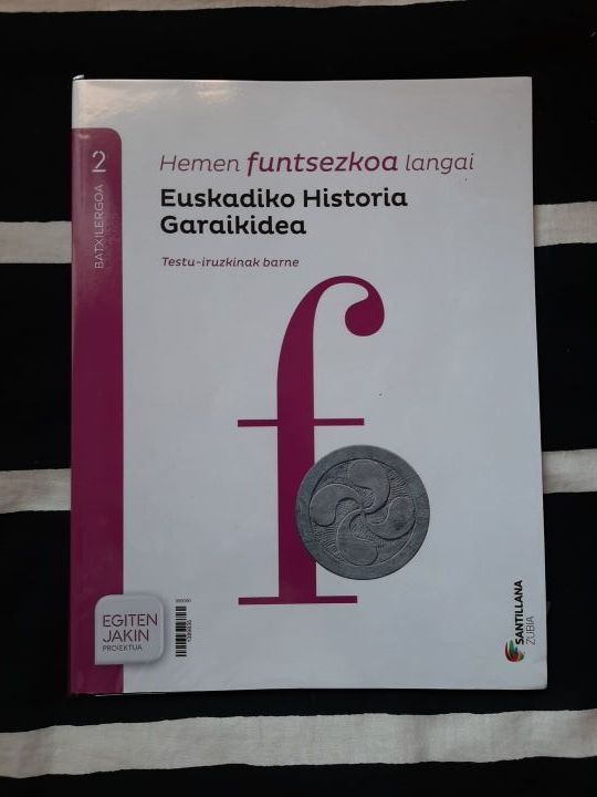Historia segundo bachillerato de segunda mano por 30 € en San Bizenti-Barakaldo en WALLAPOP