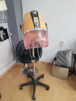 Secador de casco para peluquería de segunda mano por 30 EUR en Torremolinos  en WALLAPOP