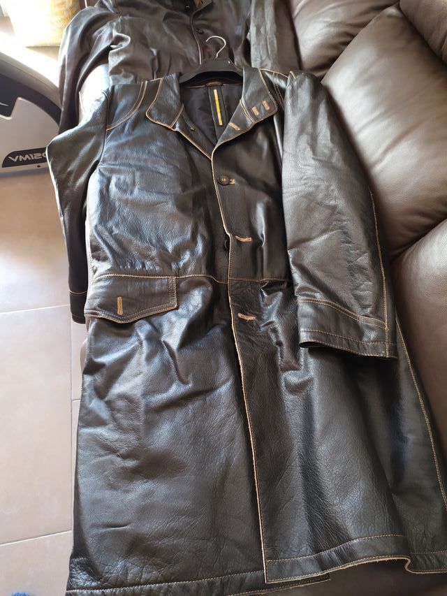 CHOLLO abrigo de piel