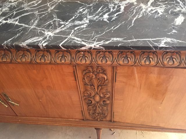 Aparador con espejo de segunda mano por 150 € en San Fernando de