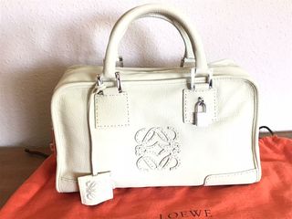 Bolso LOEWE AMAZONA MINI de segunda mano por 400 EUR en Alcobendas en  WALLAPOP