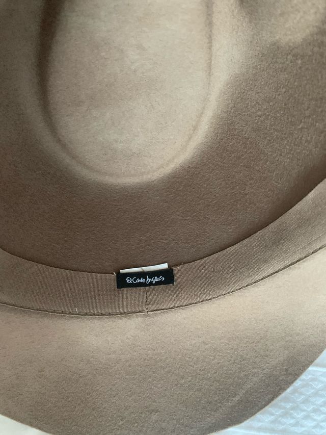 Sombrero beige Corte Inglés