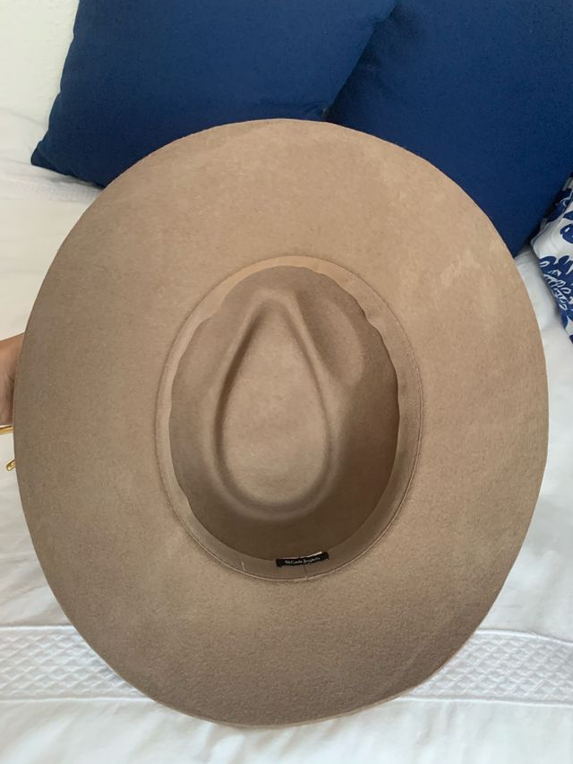Sombrero beige Corte Inglés