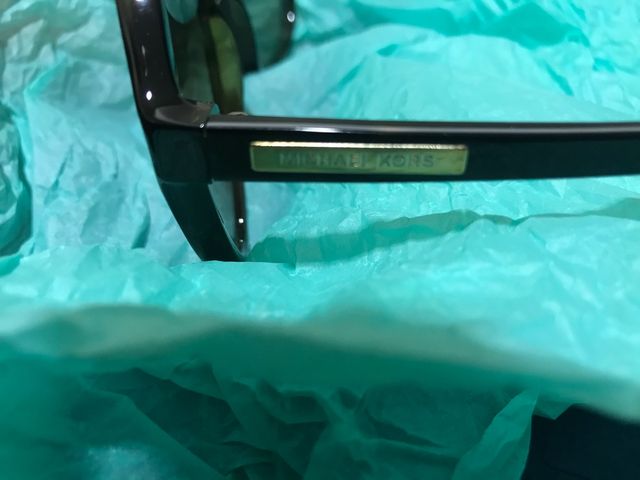 Gafas de sol modelo TAHITÍ marca Michael KORS