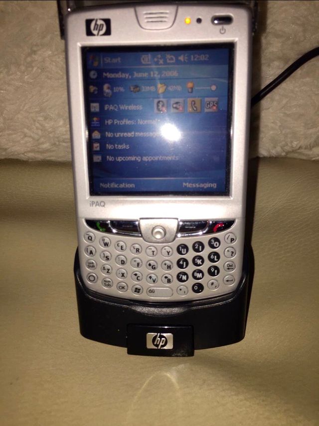 Pda con base cargador, para ordenador y enchufe