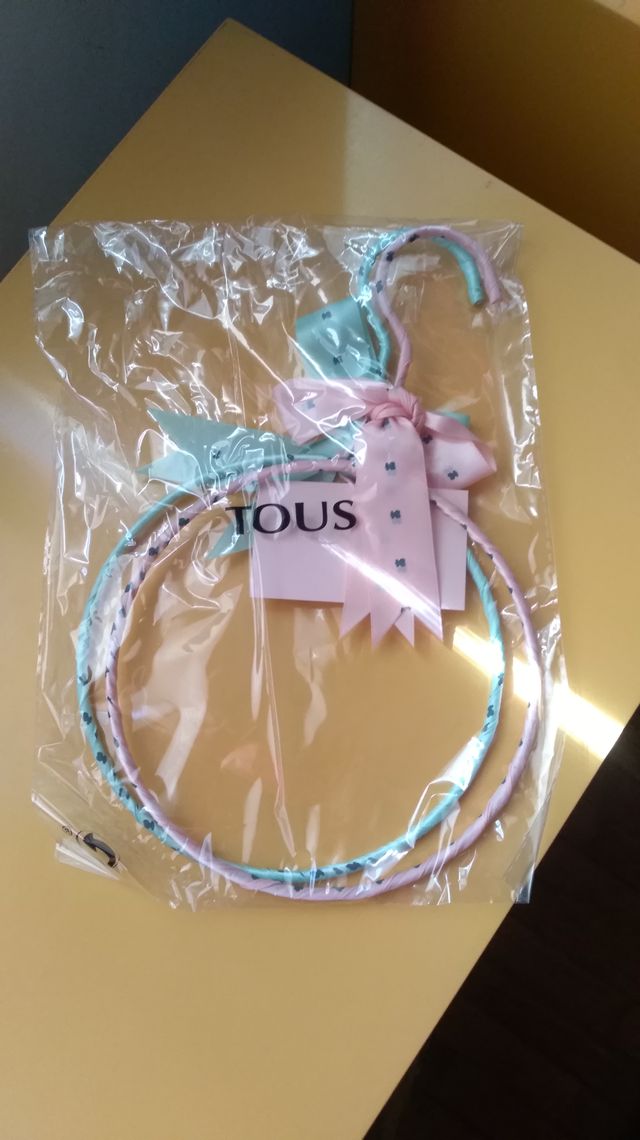 Preciosas Perchas de Tous