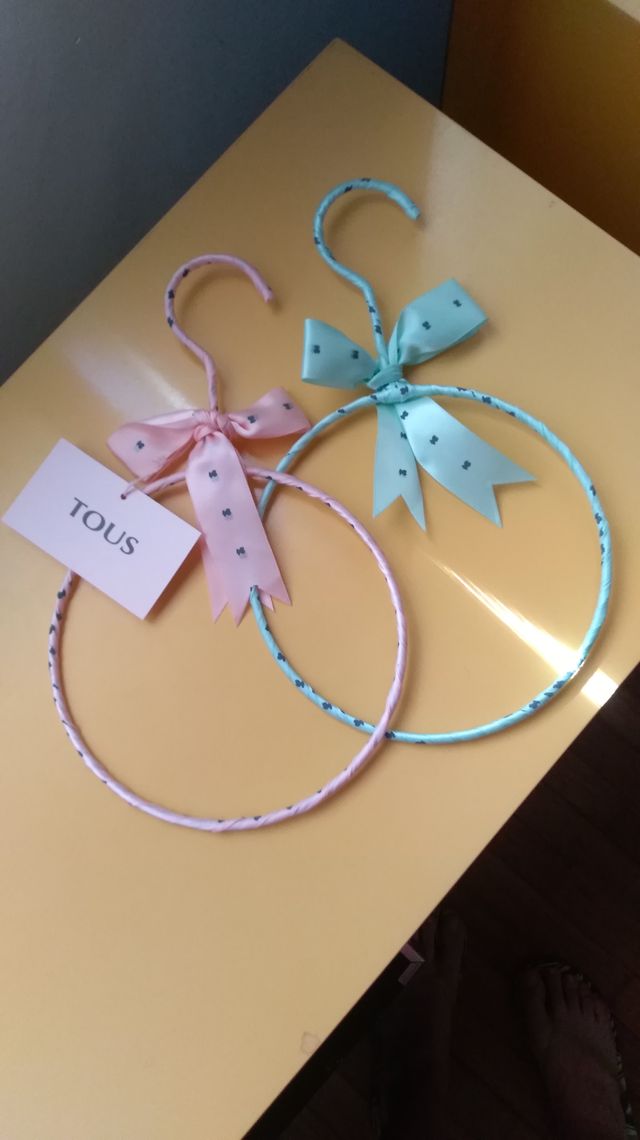 Preciosas Perchas de Tous