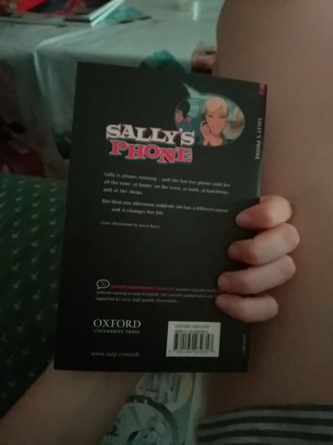 Sally's phone Libro