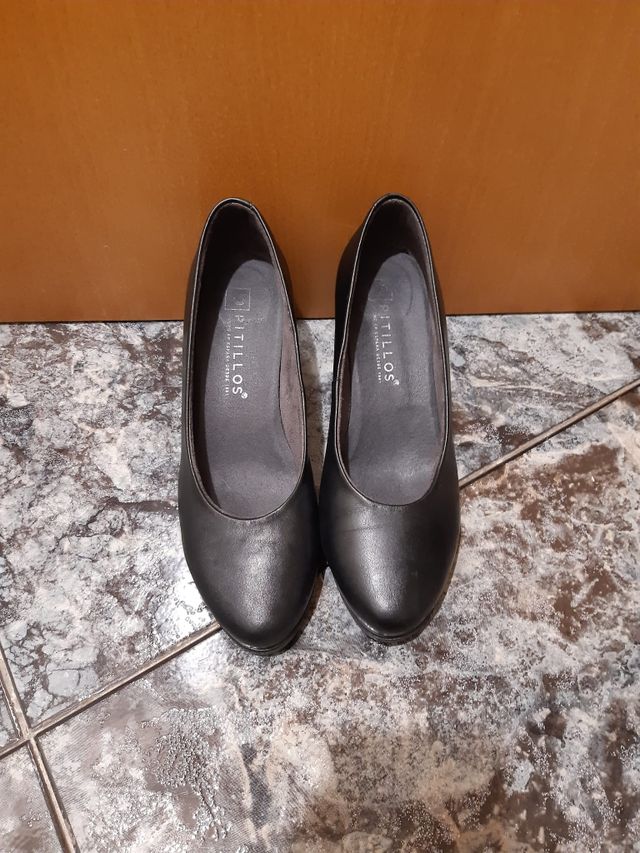 Zapatos salón, de piel