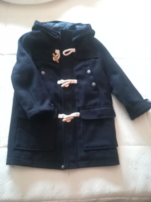 Trenca niño talla 6.