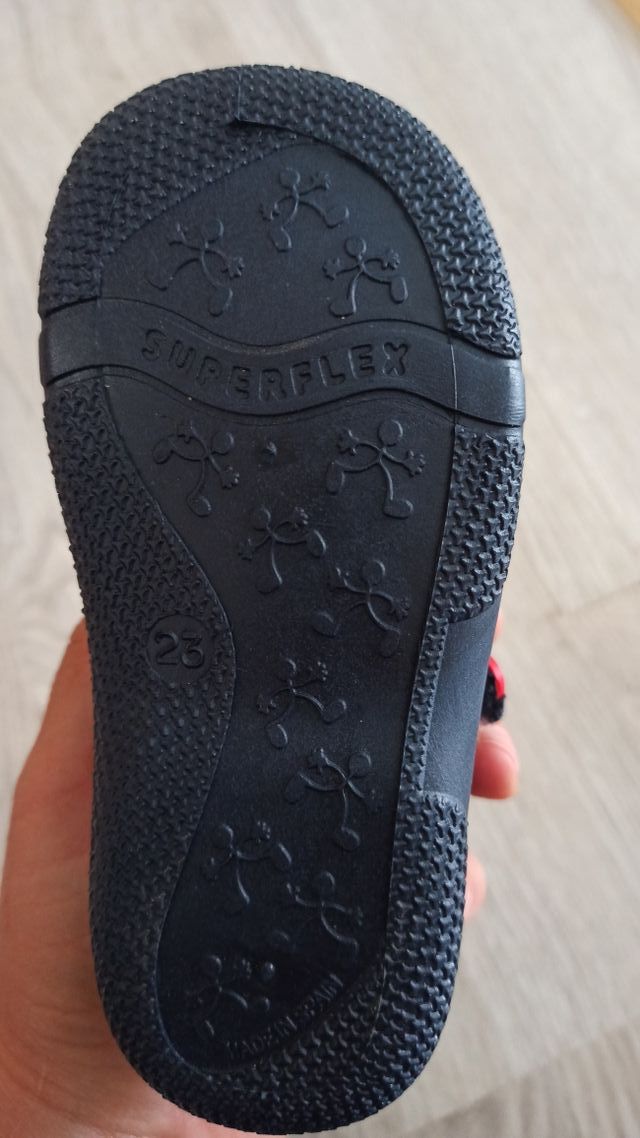 Botín Zapato niño Titanitos. Talla 23. Nuevos