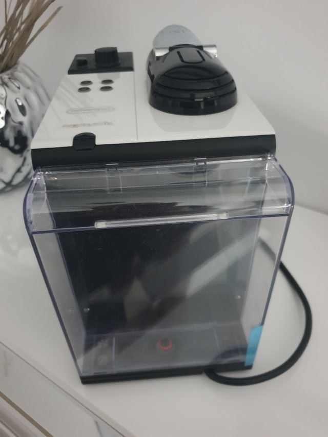 Cafetera Nespresso Lattisimo alta gama