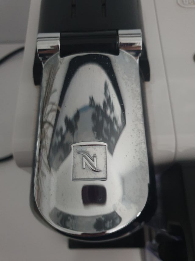 Cafetera Nespresso Lattisimo alta gama