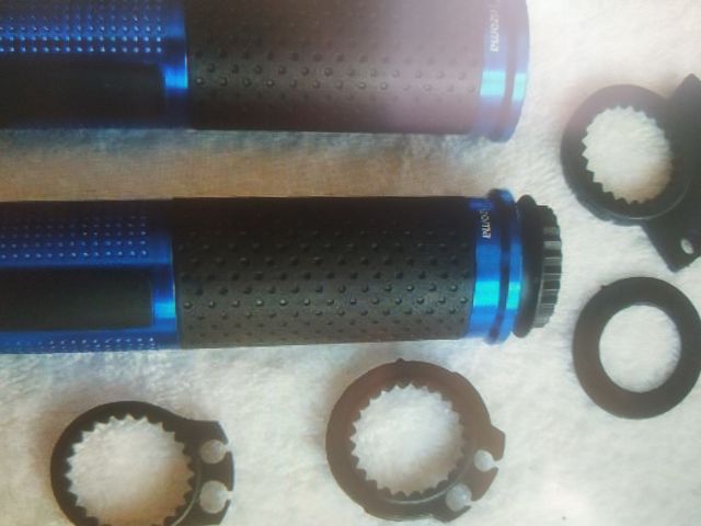 JUEGO DE PUÑOS LUX EN AZUL. NUEVOS