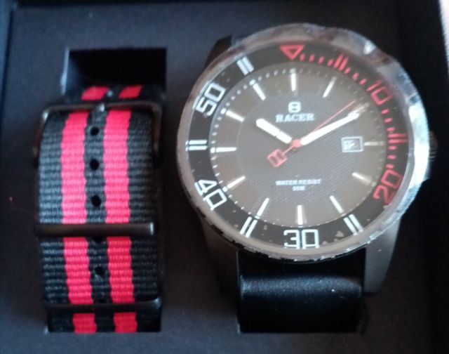 Reloj Caballero Racer Con Doble Correa.